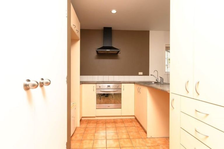 Photo of property in 14/30 John Jennings Drive, Oteha, Auckland, 0632
