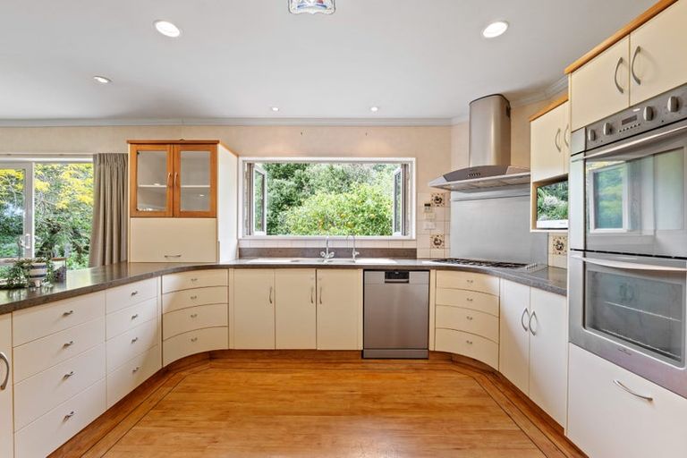 Photo of property in 333 Devon Street West, New Plymouth, 4310