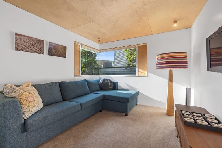 Photo of property in 19 Lagoon Way, Omaha, 0986