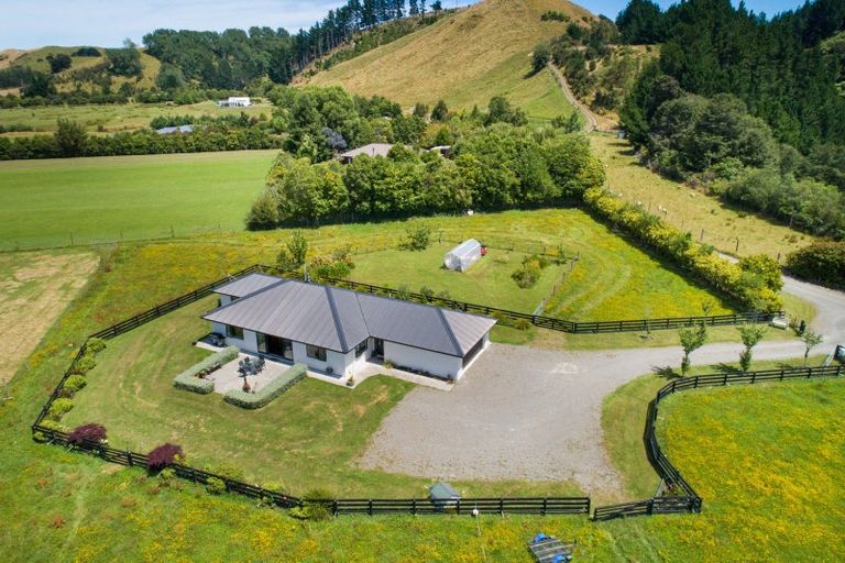 Photo of property in 946d Finnis Road, Pohangina, Ashhurst, 4884