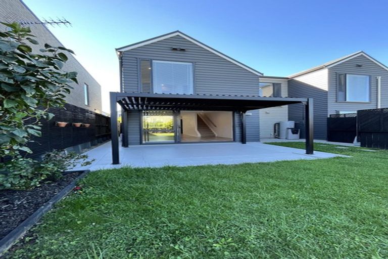 Photo of property in 14 Flounder Road, Hobsonville, Auckland, 0616