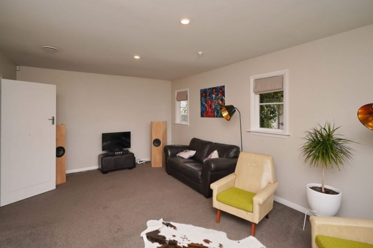 Photo of property in 1/12 Frankleigh Street, Somerfield, Christchurch, 8024