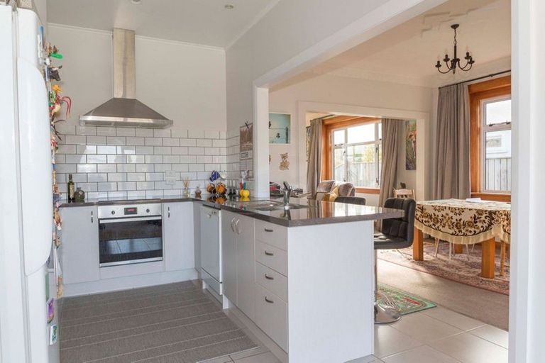 Photo of property in 4 Ranfurly Street, Dannevirke, 4930