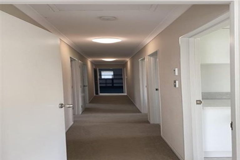 Photo of property in 2 Vidiri Court, Flat Bush, Auckland, 2019