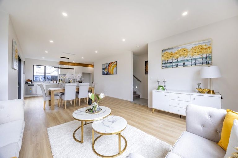 Photo of property in 6 Kartolina Crescent, Kumeu, 0810