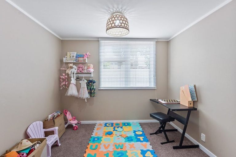 Photo of property in 116 Seaview Road, Paraparaumu Beach, Paraparaumu, 5032