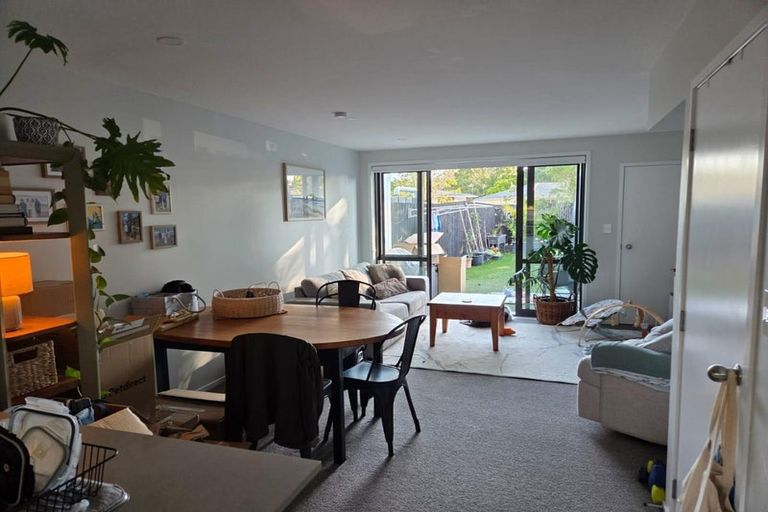 Photo of property in 9/3 Fairdale Place, Birkdale, Auckland, 0626