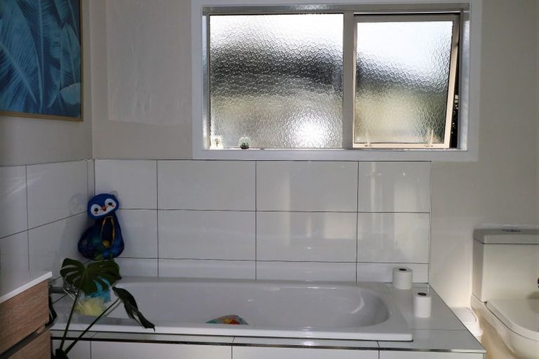 Photo of property in 136 Waerenga Road, Otaki, 5512