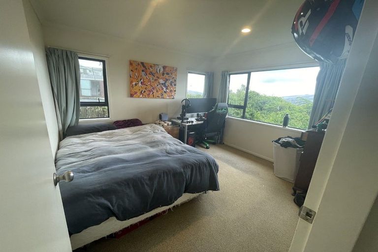 Photo of property in 32a Nalanda Crescent, Broadmeadows, Wellington, 6035