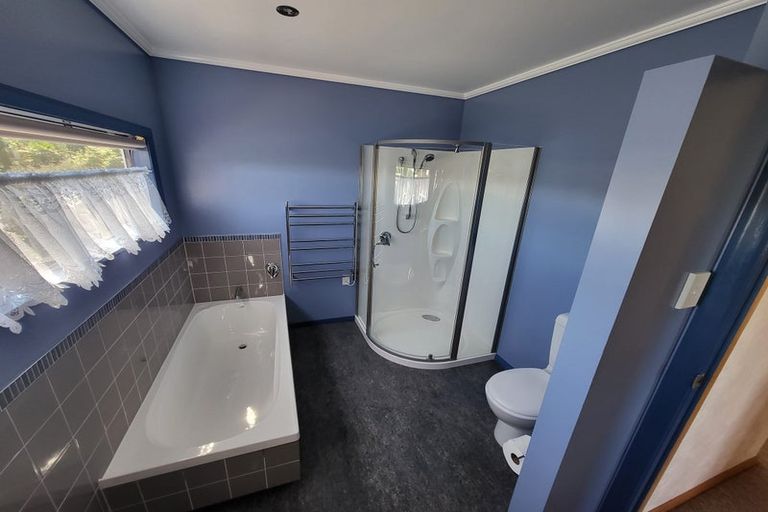 Photo of property in 13 Thompson Road, Bluff Hill, Napier, 4110