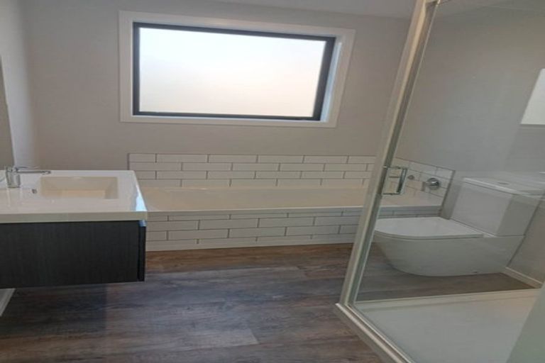 Photo of property in 4a Chatham Street, Waihola, Milton, 9073