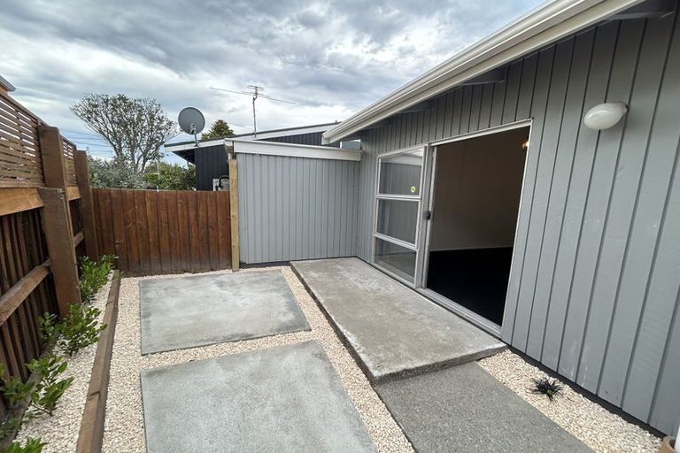 Photo of property in 2/422 Armagh Street, Linwood, Christchurch, 8011