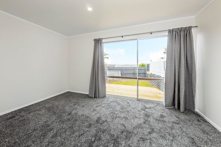 Photo of property in 4 Kepler Place, Clover Park, Auckland, 2019