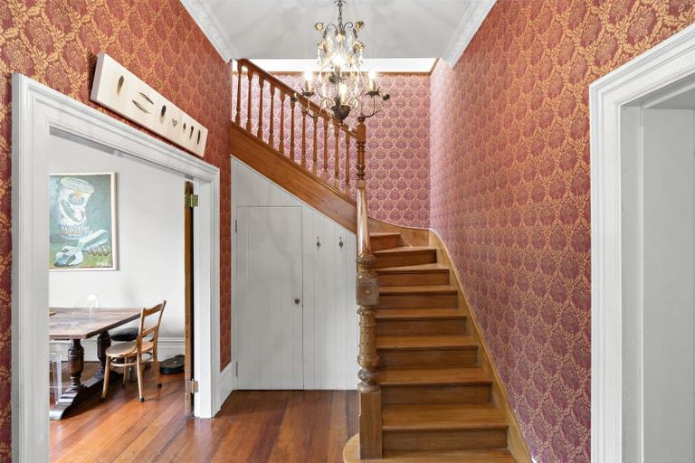 Photo of property in 49 Hawker Street, Mount Victoria, Wellington, 6011