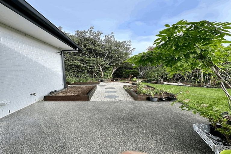 Photo of property in 2 Serene Place, Gulf Harbour, Whangaparaoa, 0930