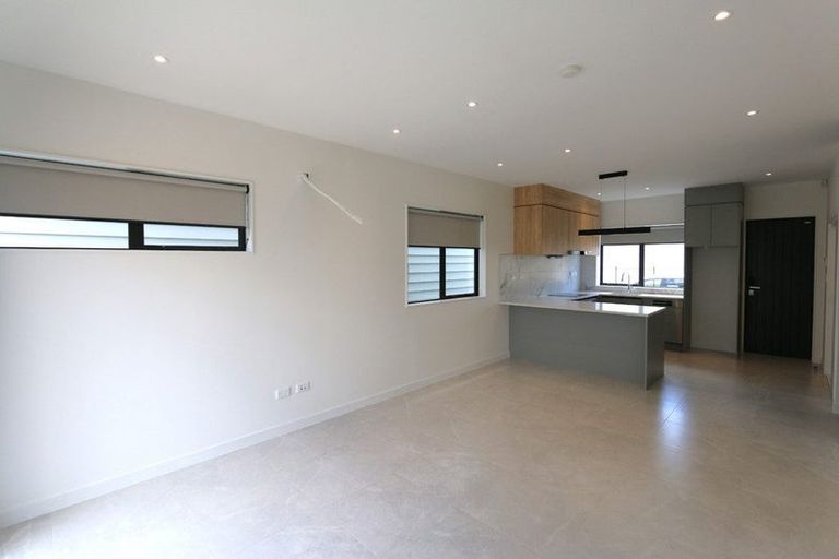 Photo of property in 6 Tukauri Place, Papakura, 2110