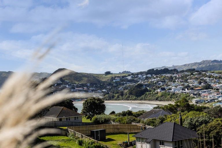 Photo of property in 83b Tireti Road, Titahi Bay, Porirua, 5022