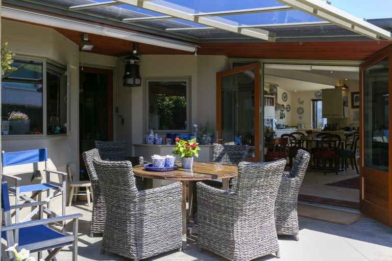Photo of property in 10 Oregon Drive, Rainbow Point, Taupo, 3330