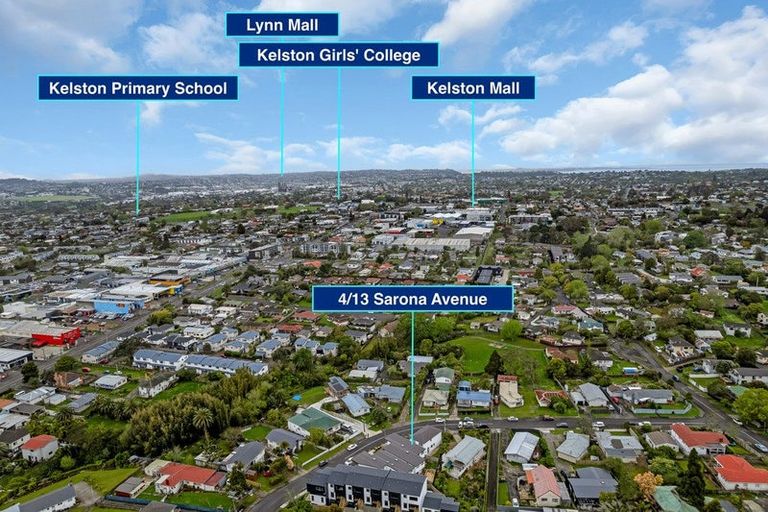 Photo of property in 4/13 Sarona Avenue, Glen Eden, Auckland, 0602
