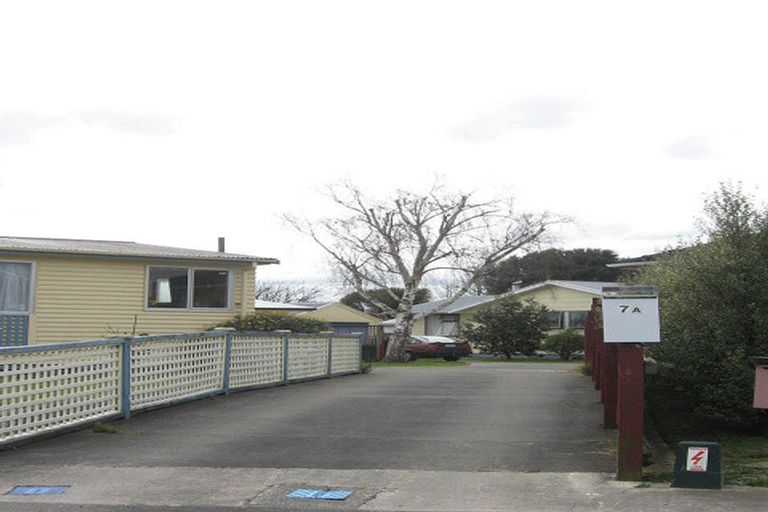 Photo of property in 7a Hendon Place, West End, Palmerston North, 4412
