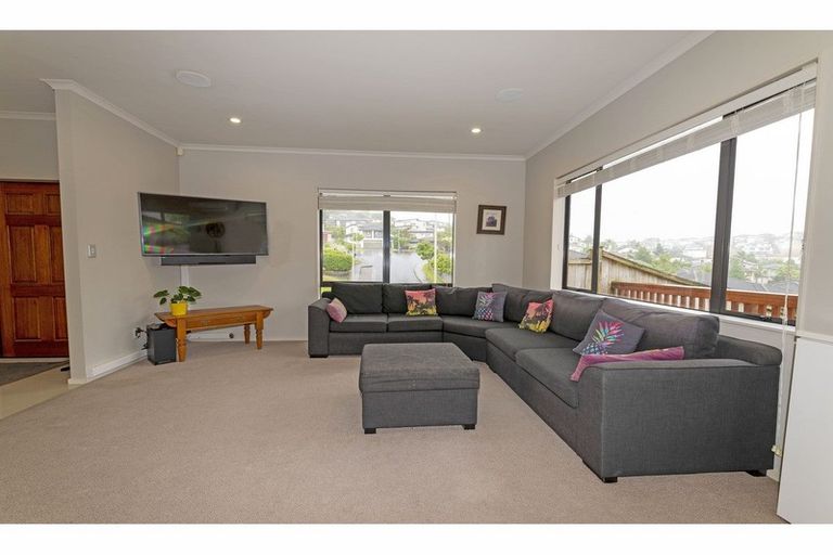 Photo of property in 88a San Marino Drive West, Henderson, Auckland, 0612