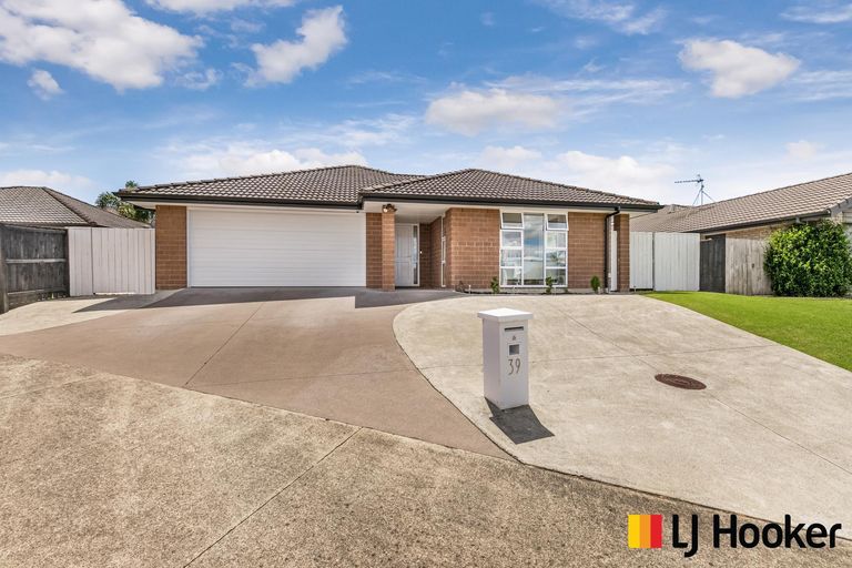Photo of property in 39 Sunningdale Street, Wattle Downs, Auckland, 2103