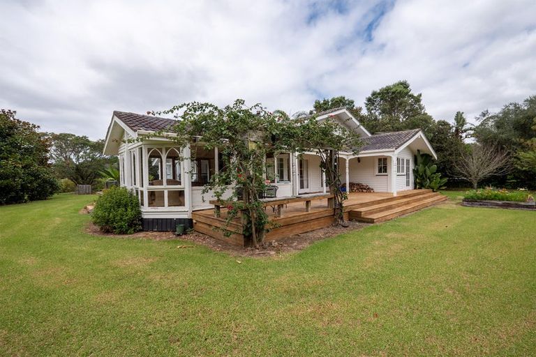 Photo of property in 15 Karaka Drive, Kerikeri, 0230