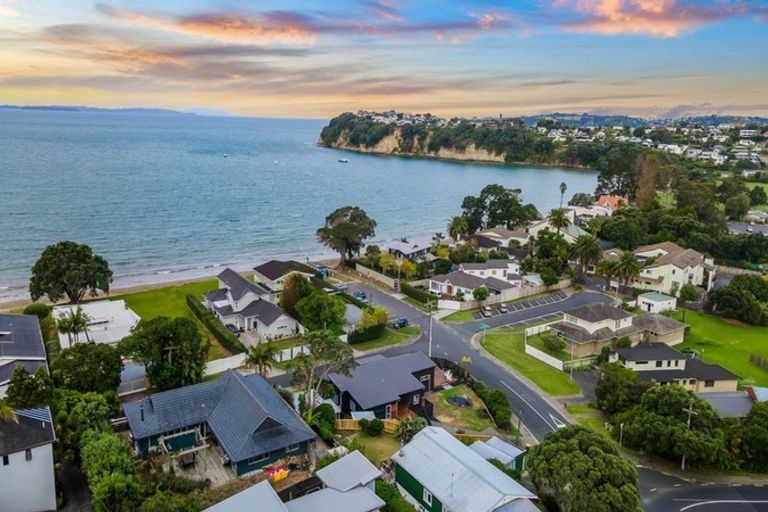 Photo of property in 2 Claude Road, Stanmore Bay, Whangaparaoa, 0932