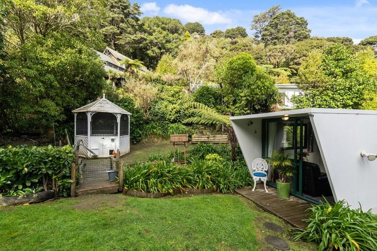 Photo of property in 13 Whiorau Grove, Lowry Bay, Lower Hutt, 5013