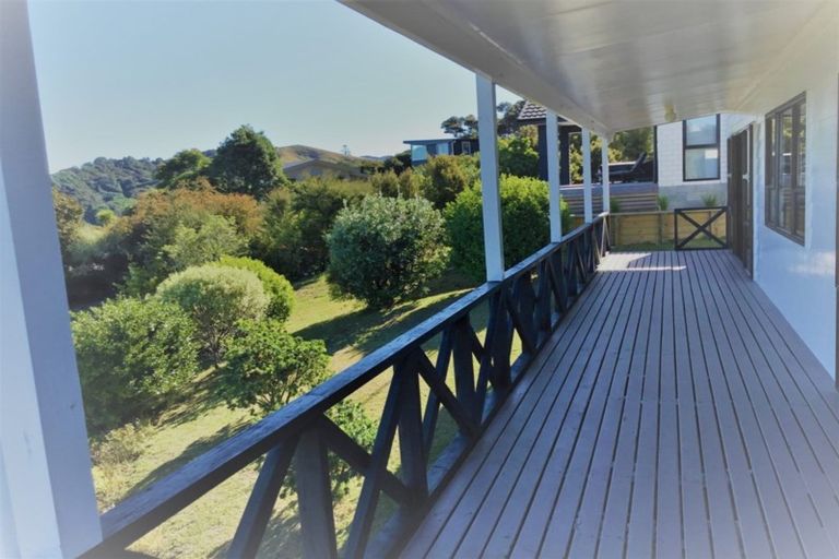 Photo of property in 51 Centennial Drive, Whitianga, 3510