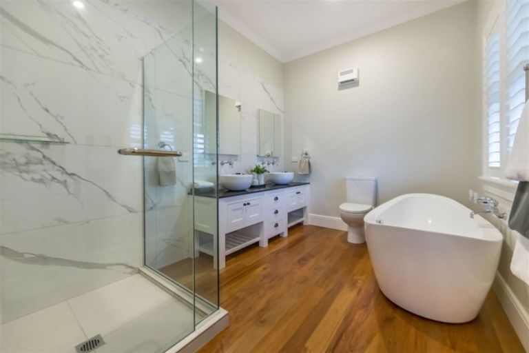 Photo of property in 30 Oak Valley Road, Dairy Flat, Albany, 0792