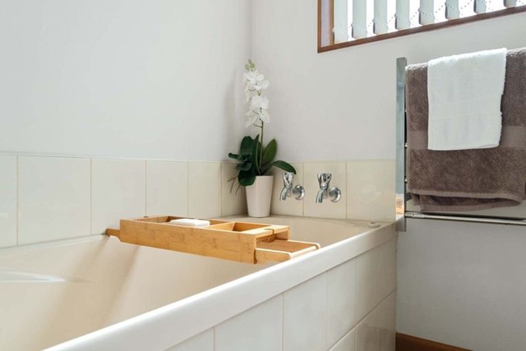 Photo of property in 16 Hidcote Place, Bethlehem, Tauranga, 3110