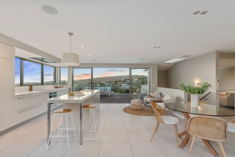 Photo of property in 220 Clifton Terrace, Clifton, Christchurch, 8081