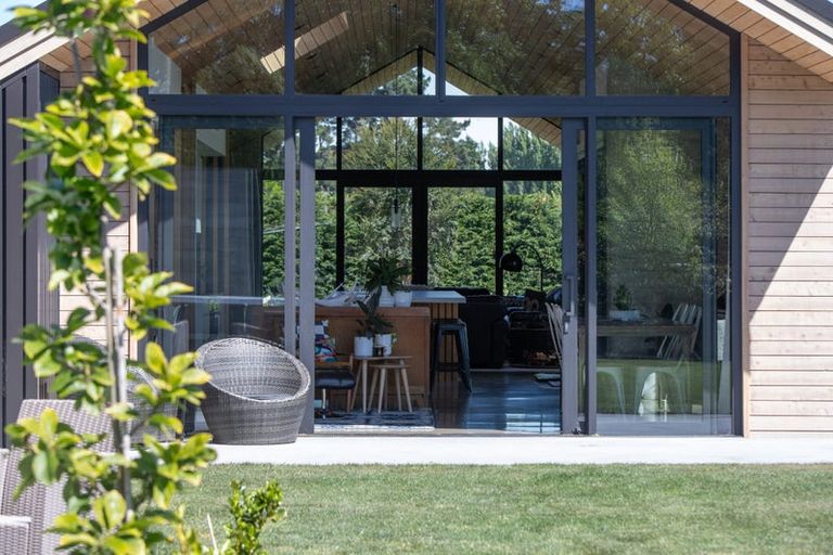 Photo of property in 112 Birchs Road, Prebbleton, 7674