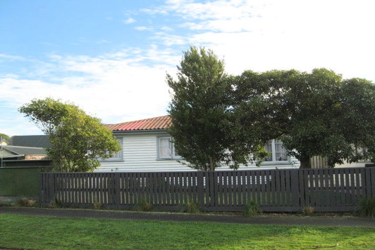 Photo of property in 68 Blake Street, New Brighton, Christchurch, 8061