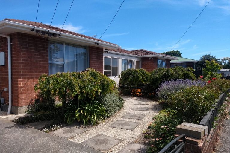 Photo of property in 2/556 Worcester Street, Linwood, Christchurch, 8011