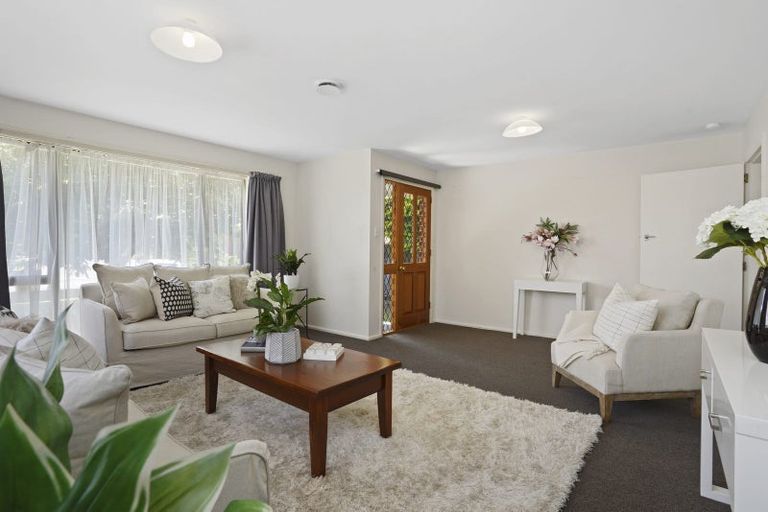 Photo of property in 18 Dunedin Street, Redwood, Christchurch, 8051