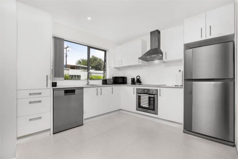 Photo of property in 32/11 Ray Small Drive, Papakura, 2110