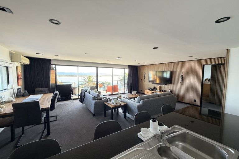 Photo of property in Waterfront Apartments, 309 Wakefield Quay, Stepneyville, Nelson, 7010
