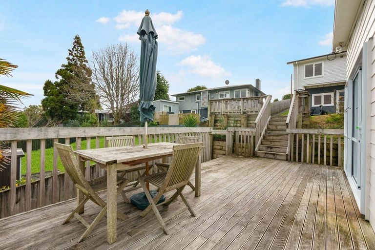 Photo of property in 20 Saffron Street, Birkdale, Auckland, 0626