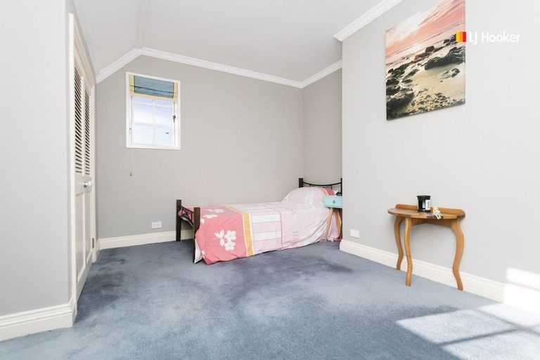 Photo of property in 69 Glenross Street, Glenross, Dunedin, 9011