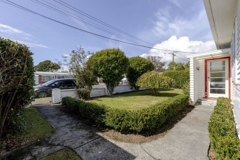 Photo of property in 20 Cameron Street, New Plymouth, 4310