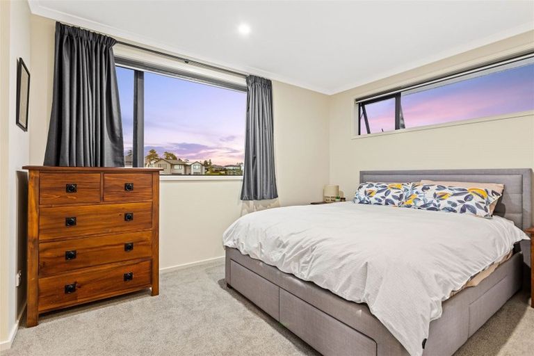 Photo of property in 73 Vinistra Road, Kumeu, 0810