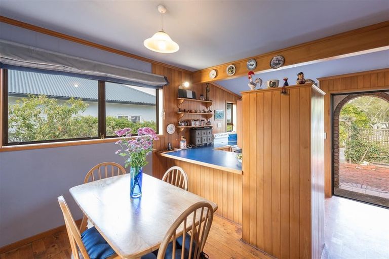 Photo of property in 39 Point Road, Monaco, Nelson, 7011