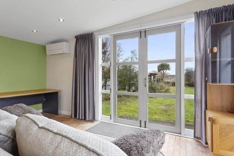 Photo of property in 76 Ferry Road, Woodend Beach, Kaiapoi, 7691