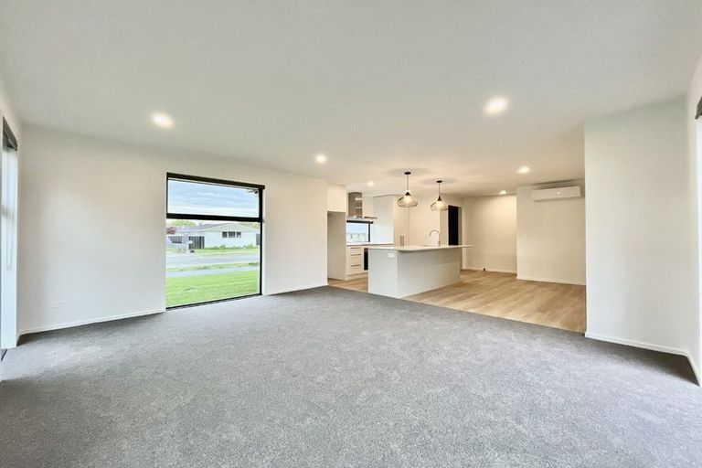 Photo of property in 16 Glovers Road, Halswell, Christchurch, 8025