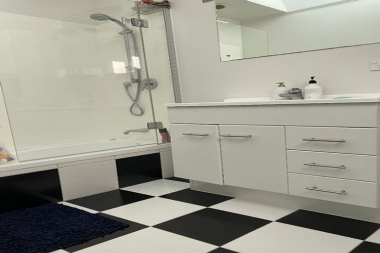 Photo of property in 14 Staithes Drive North, Whitby, Porirua, 5024