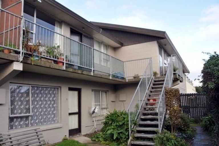 Photo of property in 2/72 Fairfield Avenue, Addington, Christchurch, 8024