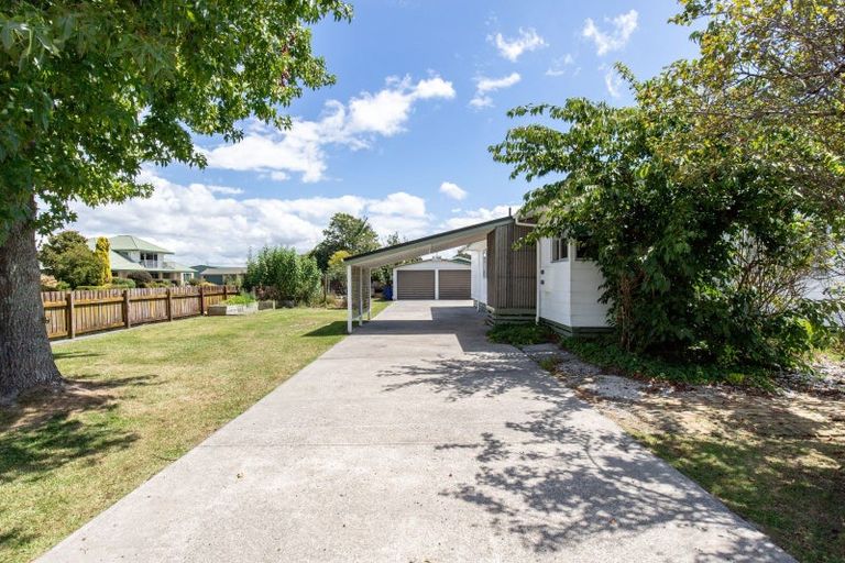 Photo of property in 14 Darlington Street, Ngatea, 3503