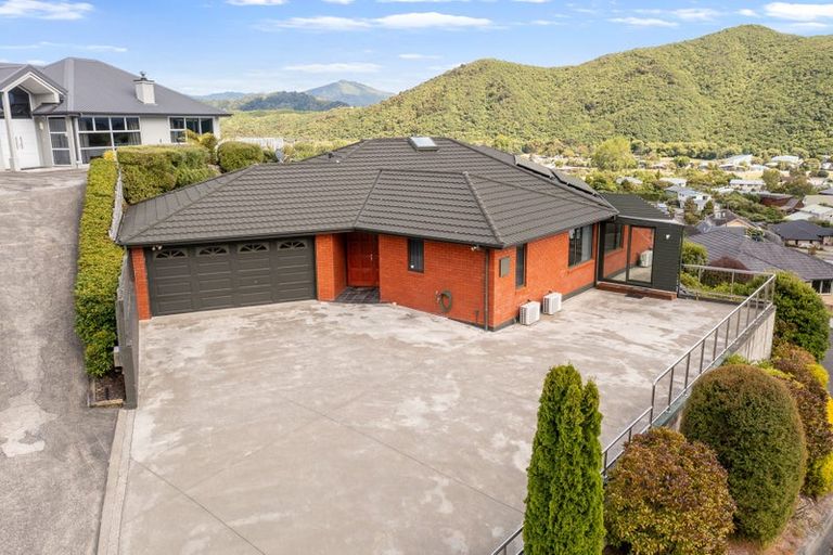 Photo of property in 10 Moana Heights, Waikawa, Picton, 7220